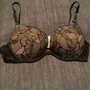 💋NWOT Victoria’s Secret black nude lace push-up